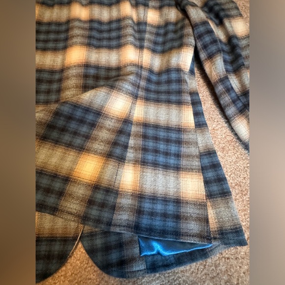 Vintage Guess Plaid Blazerđź’™ - Picture 5 of 15